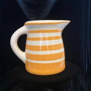 Terramoto ceramic pitcher